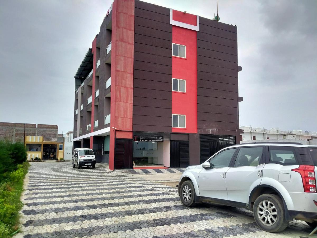 Pat Hotels Indore Exterior foto