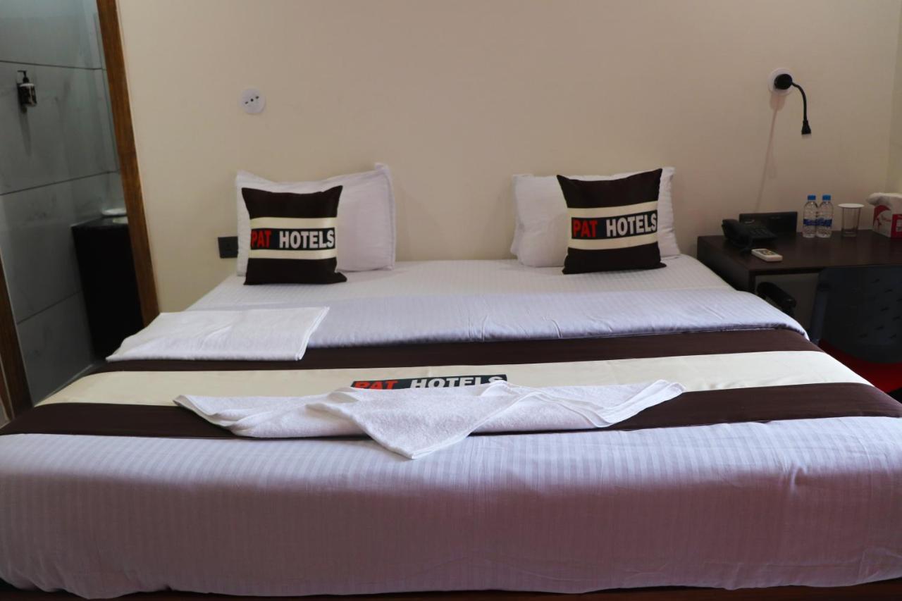 Pat Hotels Indore Exterior foto